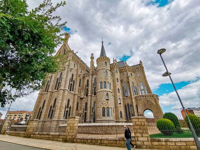 Astorga, ruta por el norte de España