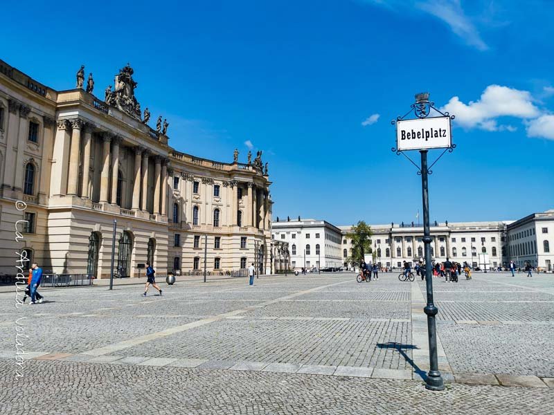 Bebelplatz, que ver en Berlin