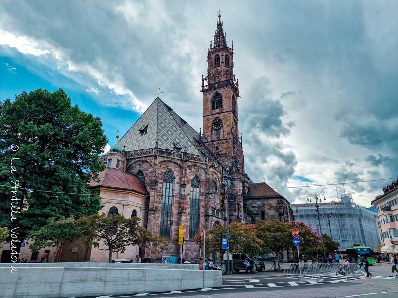 Bolzano, Que ver en Dolomitas