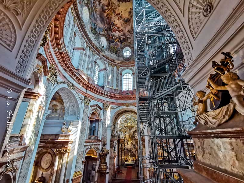 Iglesia de San Carlos Borromeo, que ver en Viena