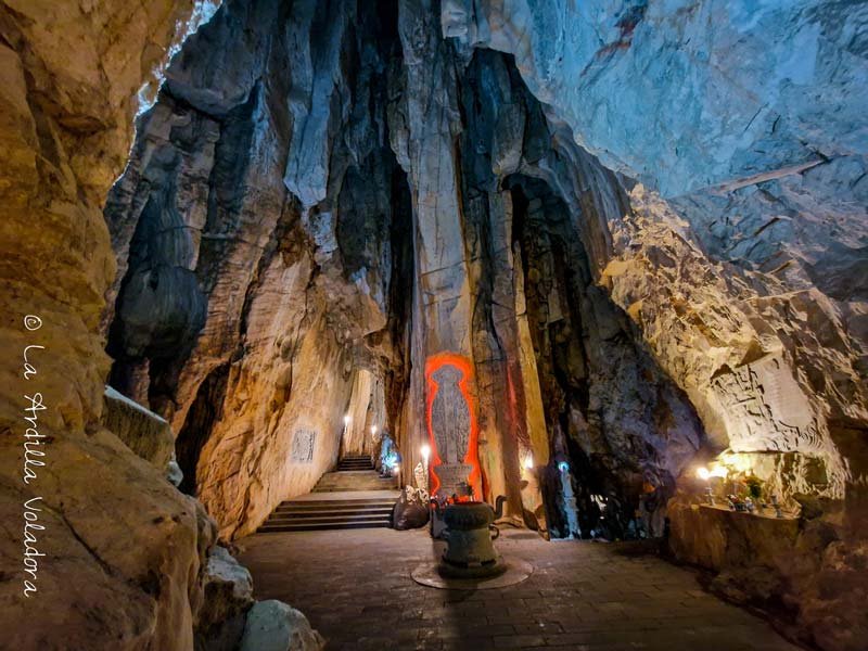 interior montaña de marmol, que ver en da nang