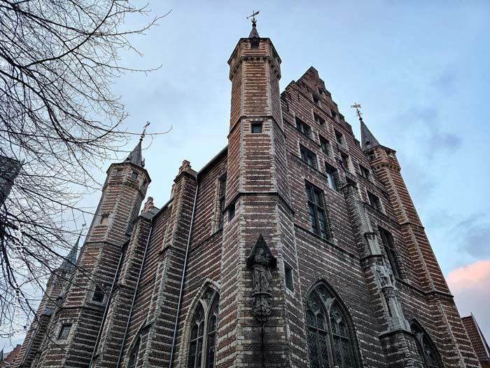 Iglesia de San Carlos de Borromeo, Que ver en Amberes